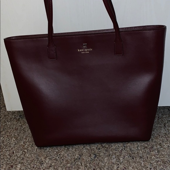 kate spade Handbags - Beautiful Kate Spade tote bag